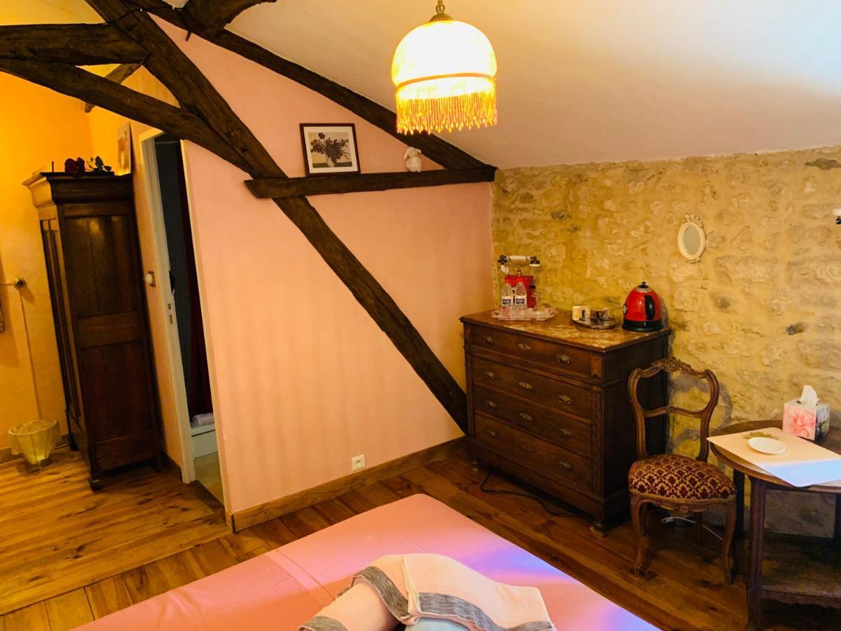 Ferme De Tayac - Charme Avec Pool Hotel Les Eyzies Bagian luar foto