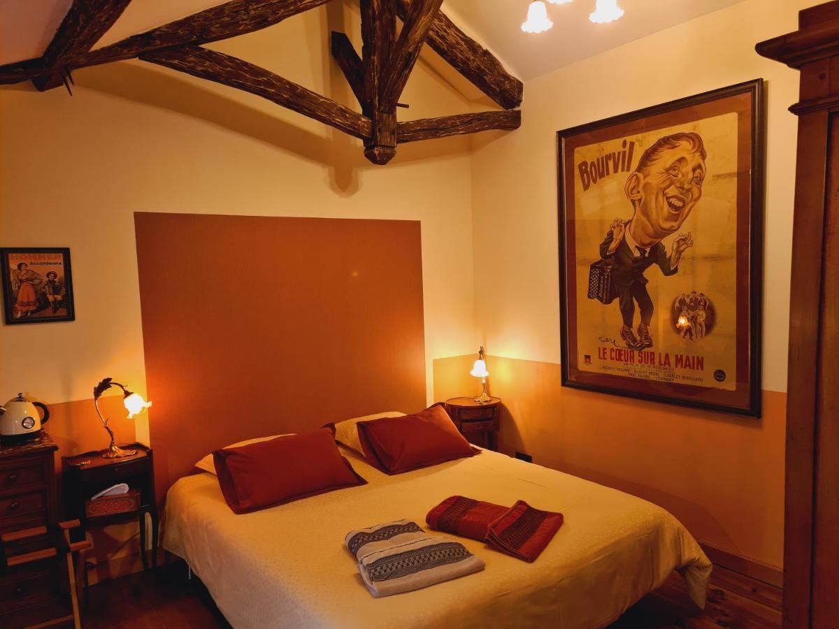 Ferme De Tayac - Charme Avec Pool Hotel Les Eyzies Bagian luar foto