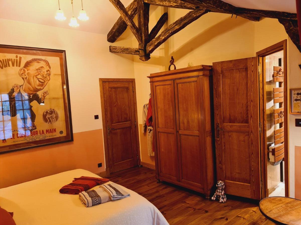 Ferme De Tayac - Charme Avec Pool Hotel Les Eyzies Bagian luar foto