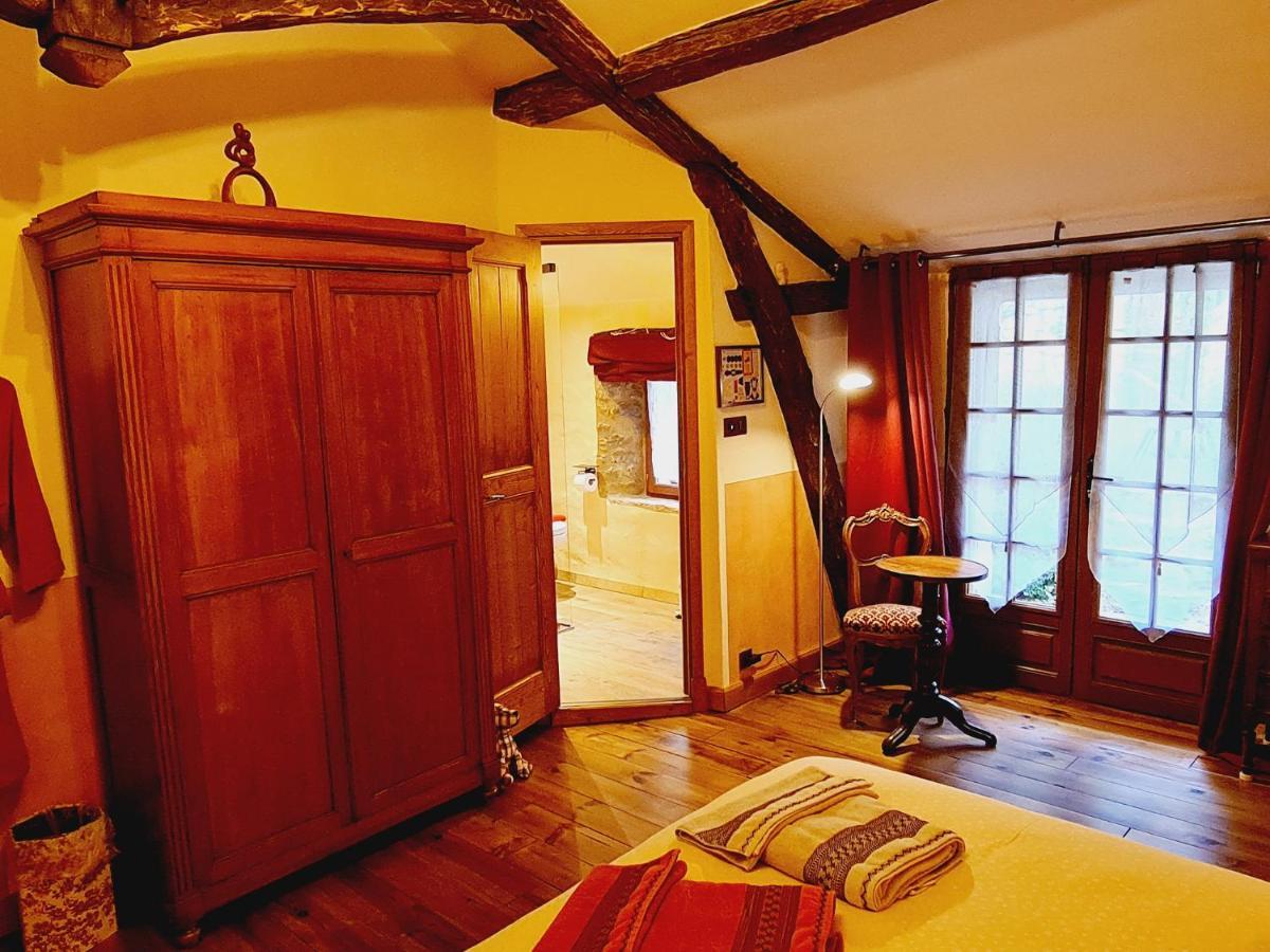 Ferme De Tayac - Charme Avec Pool Hotel Les Eyzies Bagian luar foto
