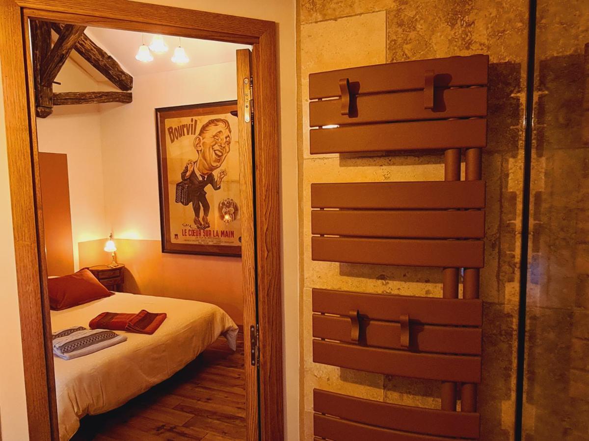 Ferme De Tayac - Charme Avec Pool Hotel Les Eyzies Bagian luar foto
