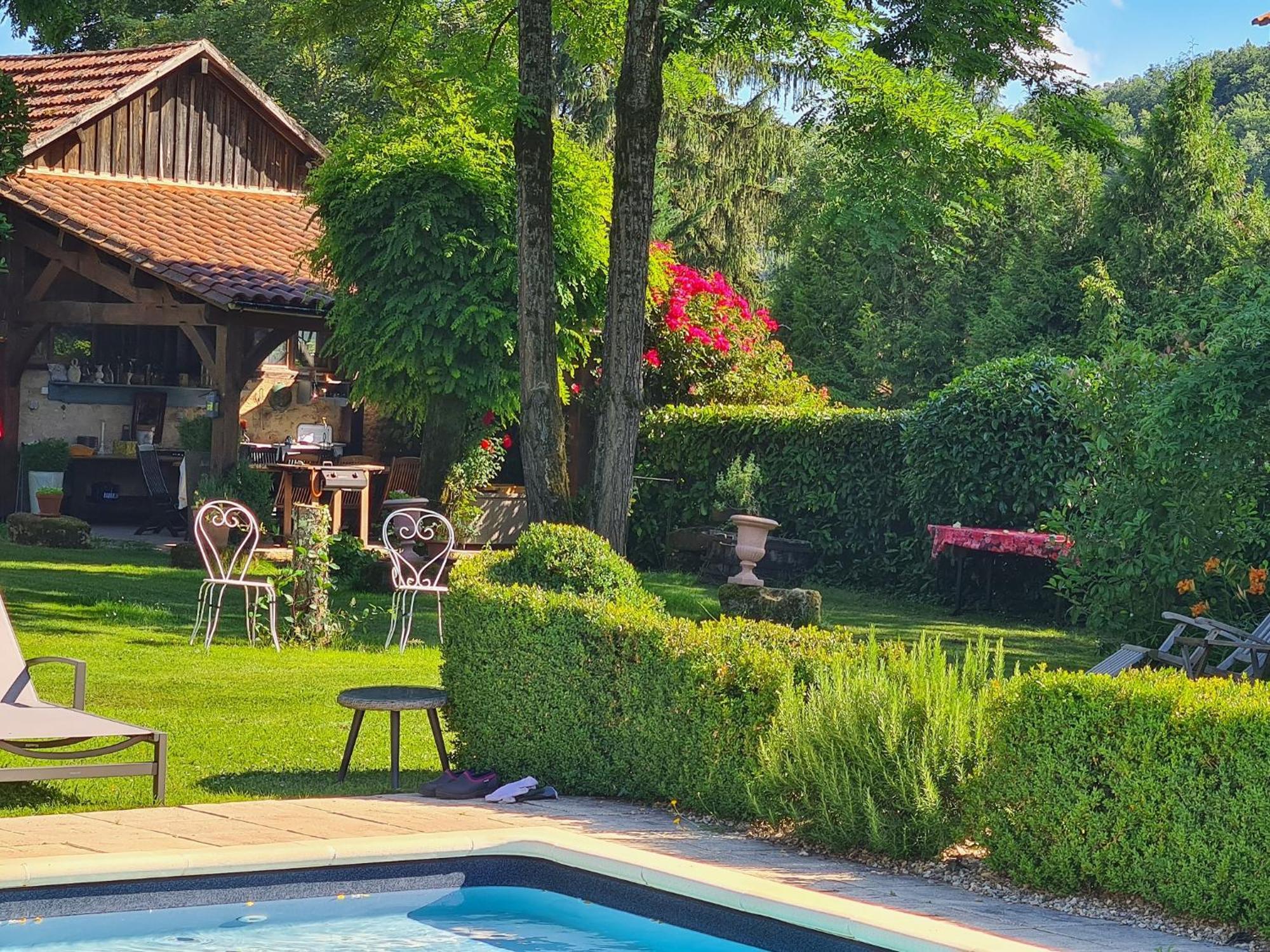 Ferme De Tayac - Charme Avec Pool Hotel Les Eyzies Bagian luar foto